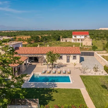Villa Tany Donji Zemunik