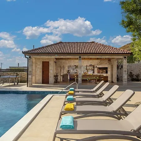 Villa Tany *